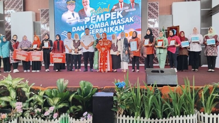 Festival Pempek Dan Lomba Makan Serba Ikan Dalam Rangka (GEMARIKAN) Gerakan Gemar Makan Ikan 2024