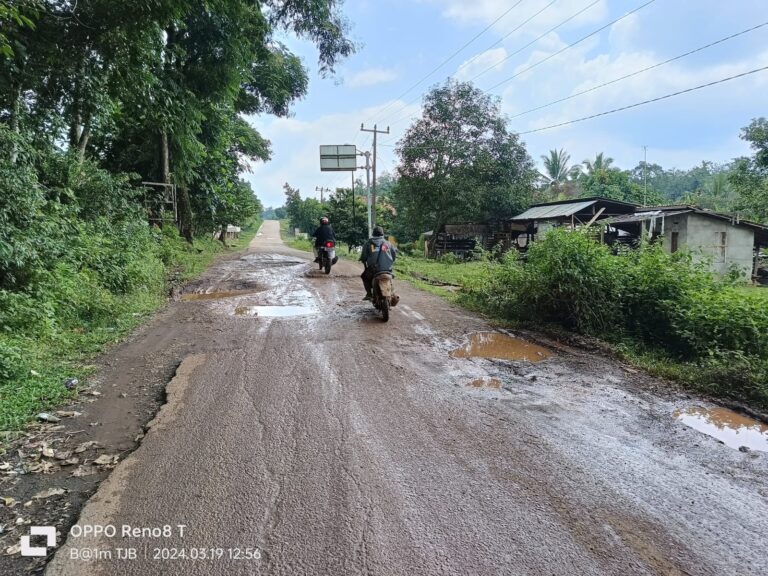 Sejumlah kades Banyuasin lll keluhkan jalan rusak, PJ Bupati Banyuasin di Minta perbaiki