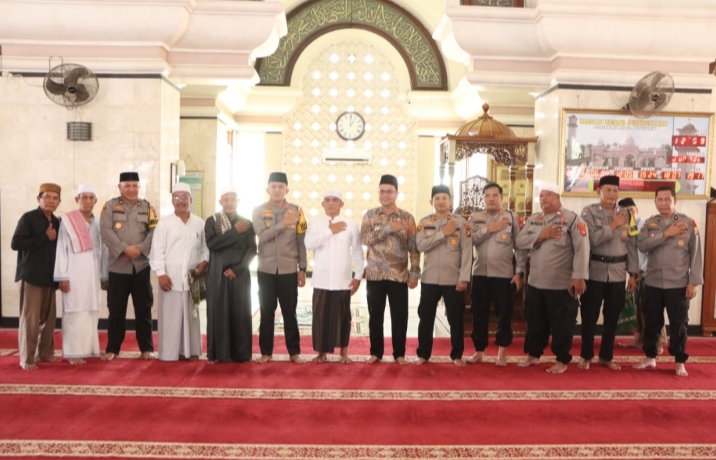 Jum’at Berkah, Kapolres banyuasin Gelar Safari Juma’at Di Jumhuriyah