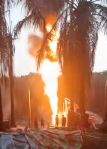 Parung Membara , Diduga Tambang Sumur Minyak Illegal Drilling Terbakar  Parung Membara , Diduga Tambang Sumur Minyak Illegal Drilling Terbakar