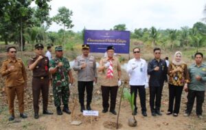 Lapas Kelas IIA Banyuasin Ikuti Penanaman 360 Ribu Bibit Kelapa Serentak se-Indonesia