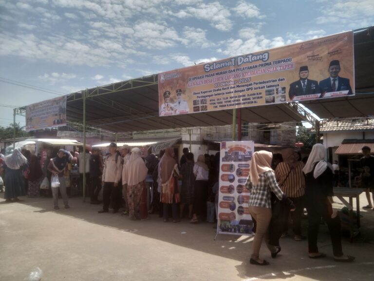 Operasi Pasar Murah Diskoperindag Banyuasin : Beras, Telur, Gula, dan Minyak Ludes di Serbu Warga