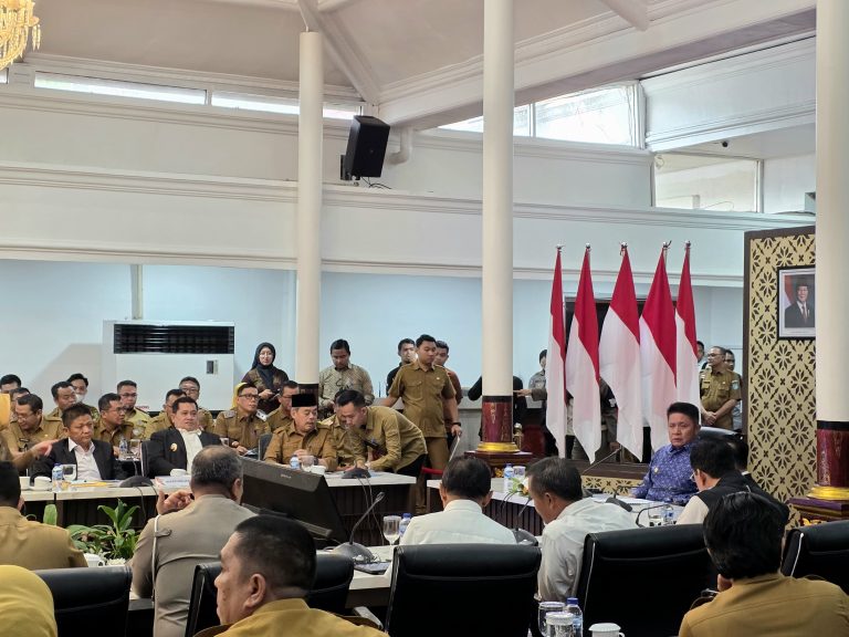 Bupati Banyuasin Hadiri Rakor Optimalisasi Pendapatan Daerah Bersama Gubernur Sumsel