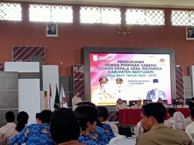 Bupati Askolani Kukuhkan FKKDI Banyuasin, Ingatkan Kades Hati-Hati Bicara dan Fokus Jalankan Asta Cita