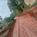 Jalan Desa Bengkuang Rusak Parah, Warga Bengkuang Tuding Truk Over Tonase Proyek Tol PT HKI