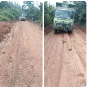 Mobil Perusahaan Mogok, Siswa Terlambat ke Sekolah: PT HKI Akui dan Tambah alat Berat Untuk memperbaiki jalan padat karya 